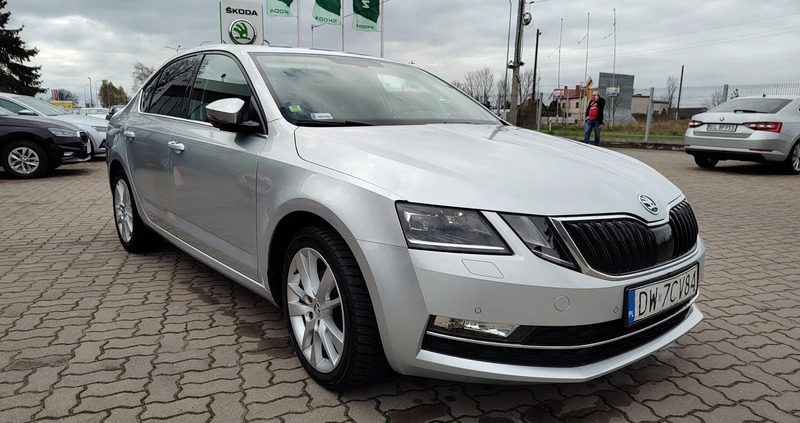 Skoda Octavia cena 57900 przebieg: 185385, rok produkcji 2019 z Kożuchów małe 211